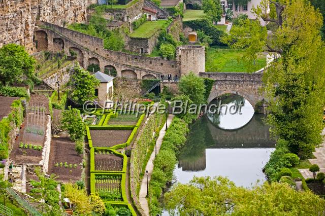 luxembourg 06.jpg - Jardins de la vieille villeLuxembourg-ville, la "ville des ponts"Grand DuchÈ de Luxembourg